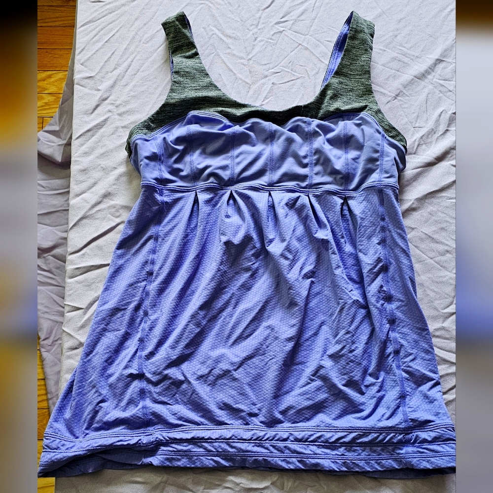 Lululemon workout tank